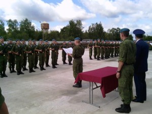 Фото ВЧ 28337. Новобранцы принимают присягу